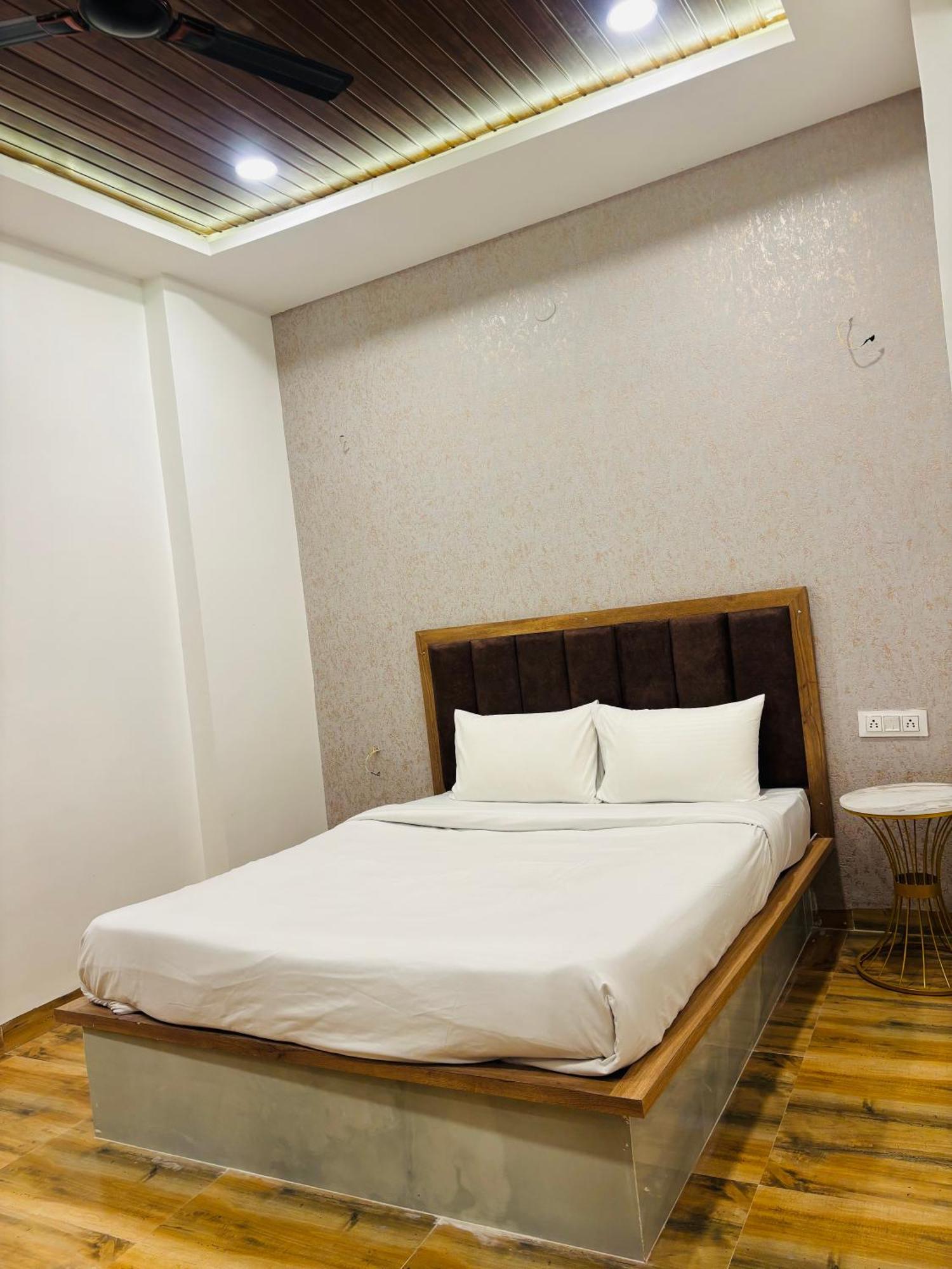 Hotel Vedicvista Indore Exterior photo